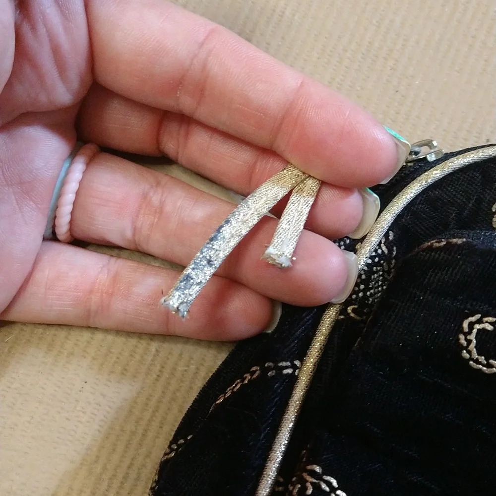 Bundle: VINTAGE Three Matching Makeup Bags